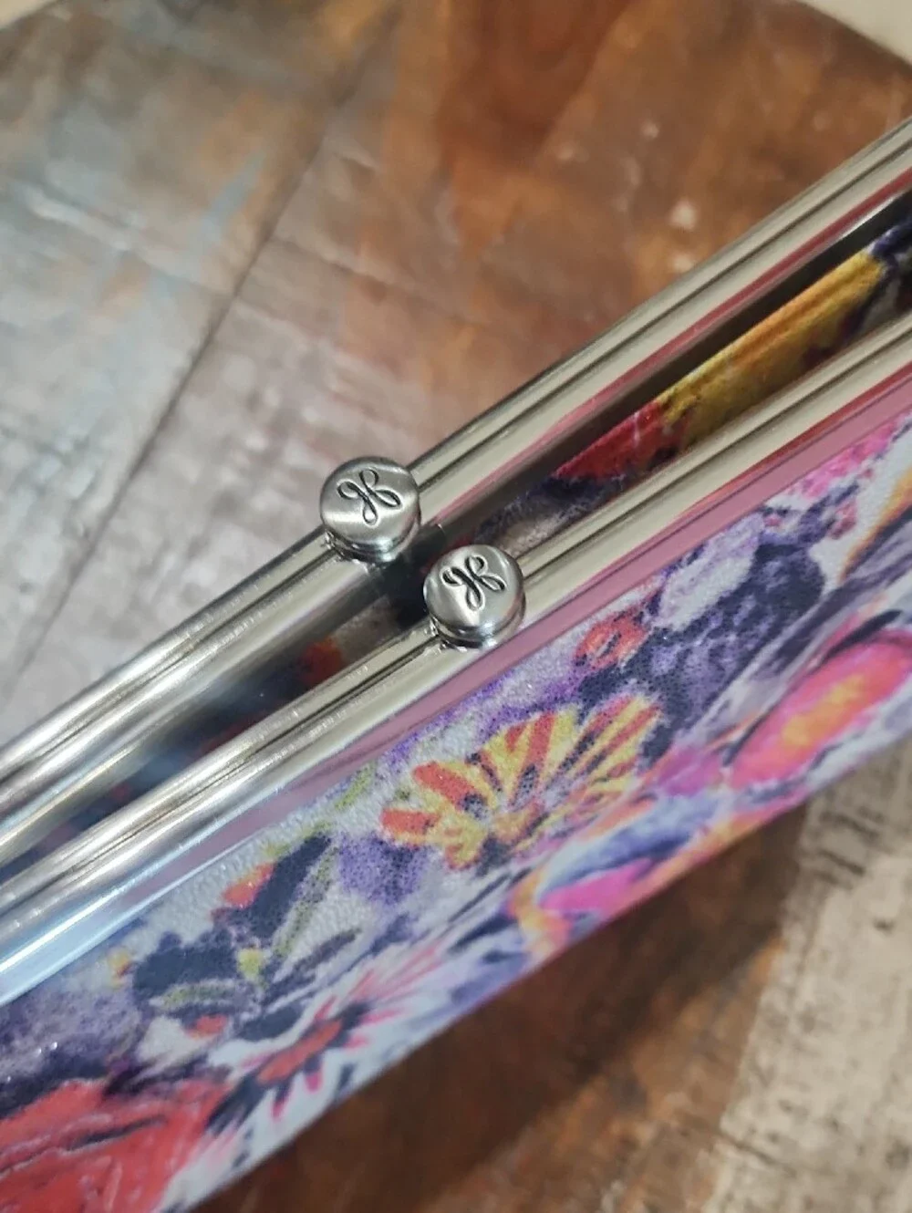 Hobo Magnetic Floral Print Clutch Fold Wallet Purple Multicolor Leather